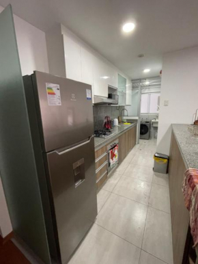 Habitación en dpto en Salaverry cerca a San Isidro